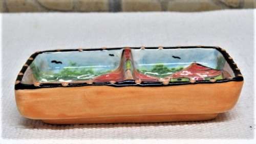 Lovely Vintage Nivek Africa Zimbabwe Handpainted Small Pottery 2 Division Dish Signed 11 x 6 cm