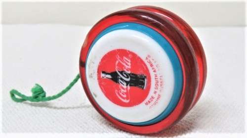 Awesome Vintage 1980`s Genuine Russel Coca-Cola Super Yo-Yo With String 60 x 35 mm