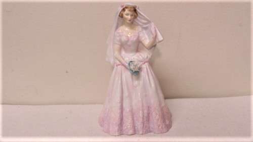 Gorgeous Vintage 1955 Royal Doulton Bone China `The Bride` Figurine #HN2166 H: 21 cm