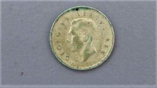 Union of South Africa Silver (.500) 1951 Two Shillings Coin (11.0 g)