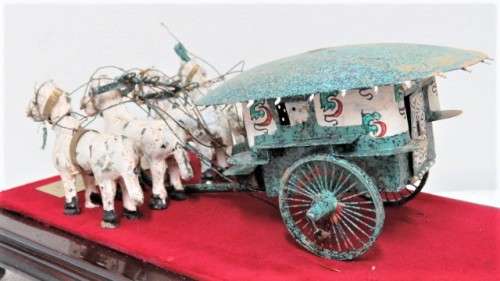 Superb Vintage Boxed Bronze Chariot of Emperor Qin Shi Huang`s Mausoleum Replica (No 2) 1:16