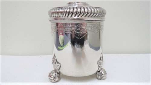 Exquisite Antique Swedish Hallmarked C.G. Hallberg 1898 Silver Pint Tankard H: 15 cm (702 g)