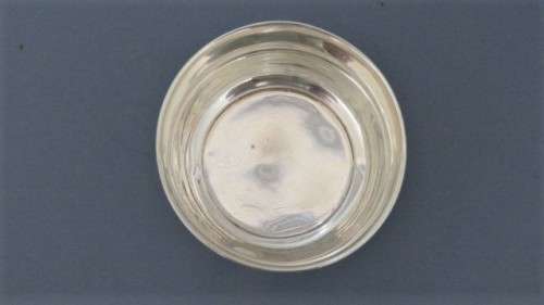Hallmarked Vintage Sheffield Viner`s Ltd (Emile Viner) 1954-55 Small Silver Bowl 70 x 40 mm (36 g)