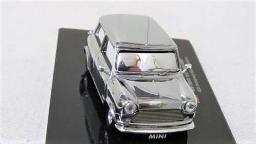 Boxed Ixo Models Die Cast Mini Cooper 1999 `David Bowie` 40th Anniversary Mini Celebrations 1:43