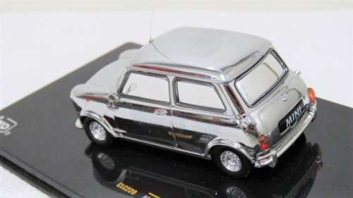Boxed Ixo Models Die Cast Mini Cooper 1999 `David Bowie` 40th Anniversary Mini Celebrations 1:43