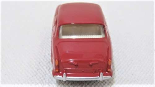 Boxed Dinky Toys DeAgostini Die Cast Volvo 122S #184 Scale 1:43 L: 98 mm