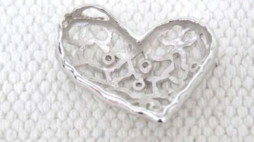 Beautiful Vintage Sterling Silver 925 Openwork Heart Pendant Small Clear Stones 26 x 28 mm (4.4 g)