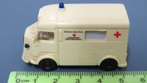 3 Vintage Miniature Plastic Car Models (2 x Eko, 1 x Praline) No Boxes See Description SOLD AS IS