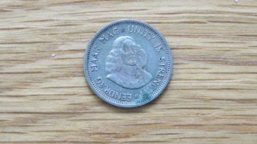 Republic of South Africa Silver (.500) 1962 Ten Cent Coin (5.6 g)