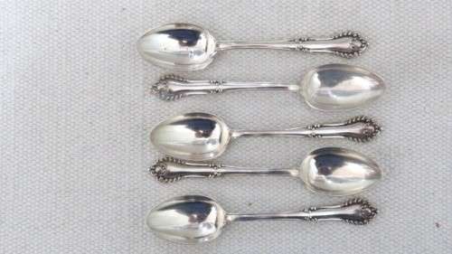Five Antique Hallmarked Birmingham T. Wilkinson & Sons 1915-16 Silver Teaspoons L: 115 mm (77 g)