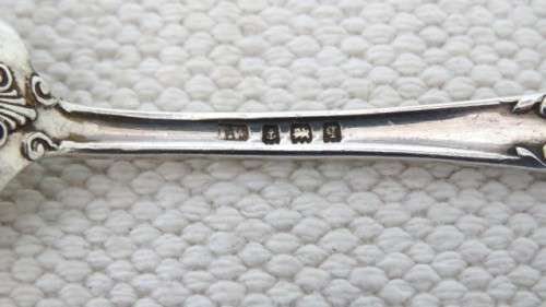 Five Antique Hallmarked Birmingham T. Wilkinson & Sons 1915-16 Silver Teaspoons L: 115 mm (77 g)