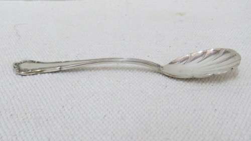 Vintage Silver (.800) Sugar Spoon Scalloped Shell Bowl - Marked `393 AL AFB 800` L: 130 mm (23 g)