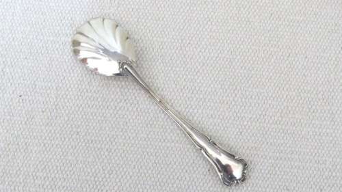 Vintage Silver (.800) Sugar Spoon Scalloped Shell Bowl - Marked `393 AL AFB 800` L: 130 mm (23 g)