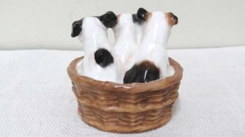 Vintage 1940`s Royal Doulton `Terrier Puppies In Basket` Porcelain Figurine HN 2588 80 x 75 mm