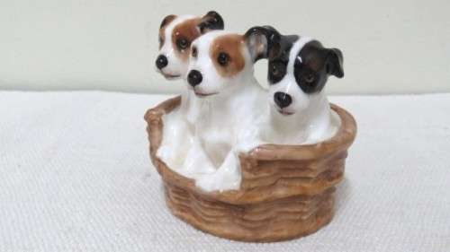 Vintage 1940`s Royal Doulton `Terrier Puppies In Basket` Porcelain Figurine HN 2588 80 x 75 mm