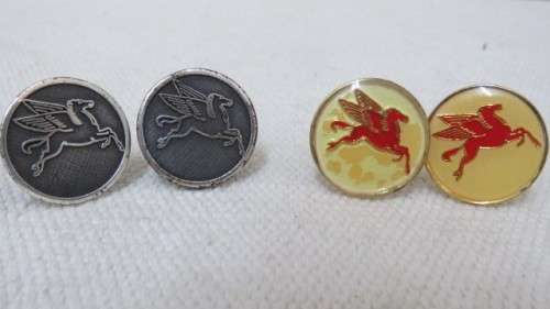 Two Fabulous Pairs Of Vintage Pegasus Cufflinks D: 23 mm SOLD AS IS