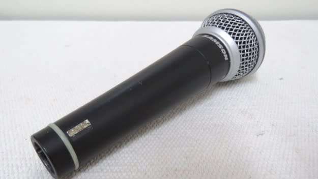 Vintage Cased Set Of Three Samson R21 Dynamic Vocal Microphones With Mic Clips In Working Order