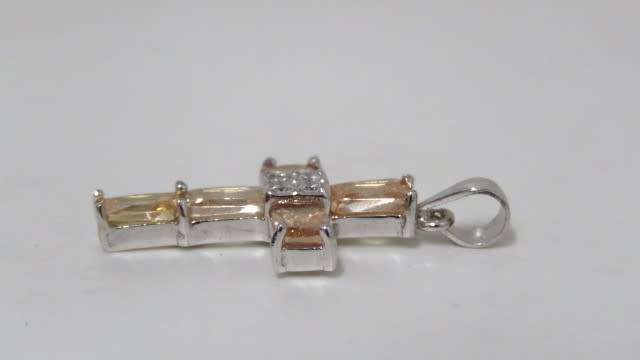 Vintage Sterling Silver 925 Cross Pendant Rectangular Cut Peach Stones/Clear Round Stones (2.8 g)