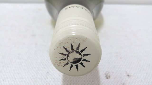 Sealed 750ml Bottle of Cape Dreams 2022 Chardonnay