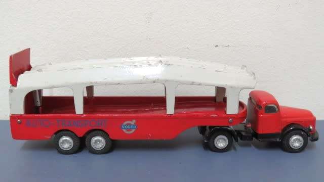 Vintage Tekno Die Cast Volvo `Auto-Transport` Truck #431 With Ramp No Box l: 255 mm SOLD AS IS