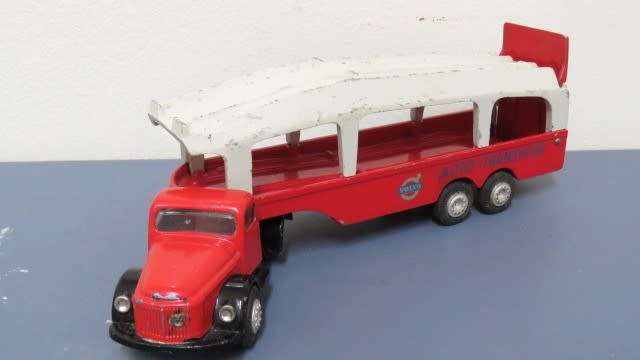 Vintage Tekno Die Cast Volvo `Auto-Transport` Truck #431 With Ramp No Box l: 255 mm SOLD AS IS