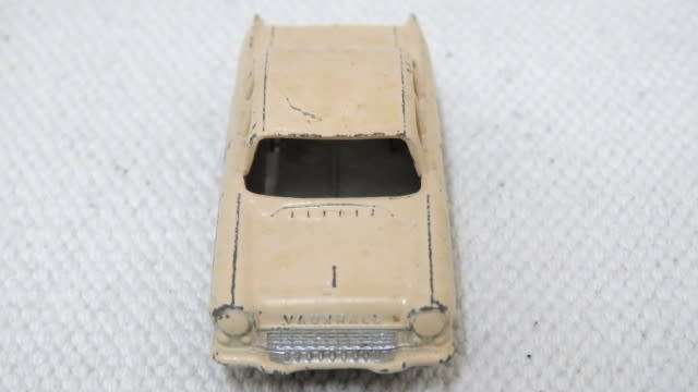Fabulous Vintage Lesney Die Cast Vauxhall Cresta No. 22 No Box Scale 1:64 L: 66 mm SOLD AS IS