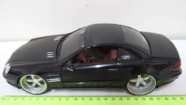 Superb Vintage Maisto Die Cast Mercedes SL55 AMG No Box Scale 1:18 L: 258 mm