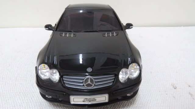 Superb Vintage Maisto Die Cast Mercedes SL55 AMG No Box Scale 1:18 L: 258 mm