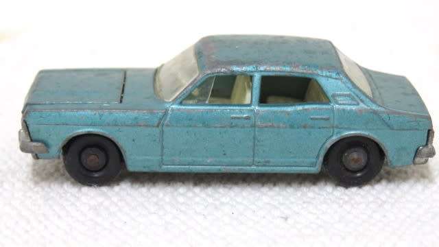Vintage Lesney Matchbox Series No. 53 Die Cast Ford Zodiac MK. IV No Box L: 72 mm SOLD AS IS