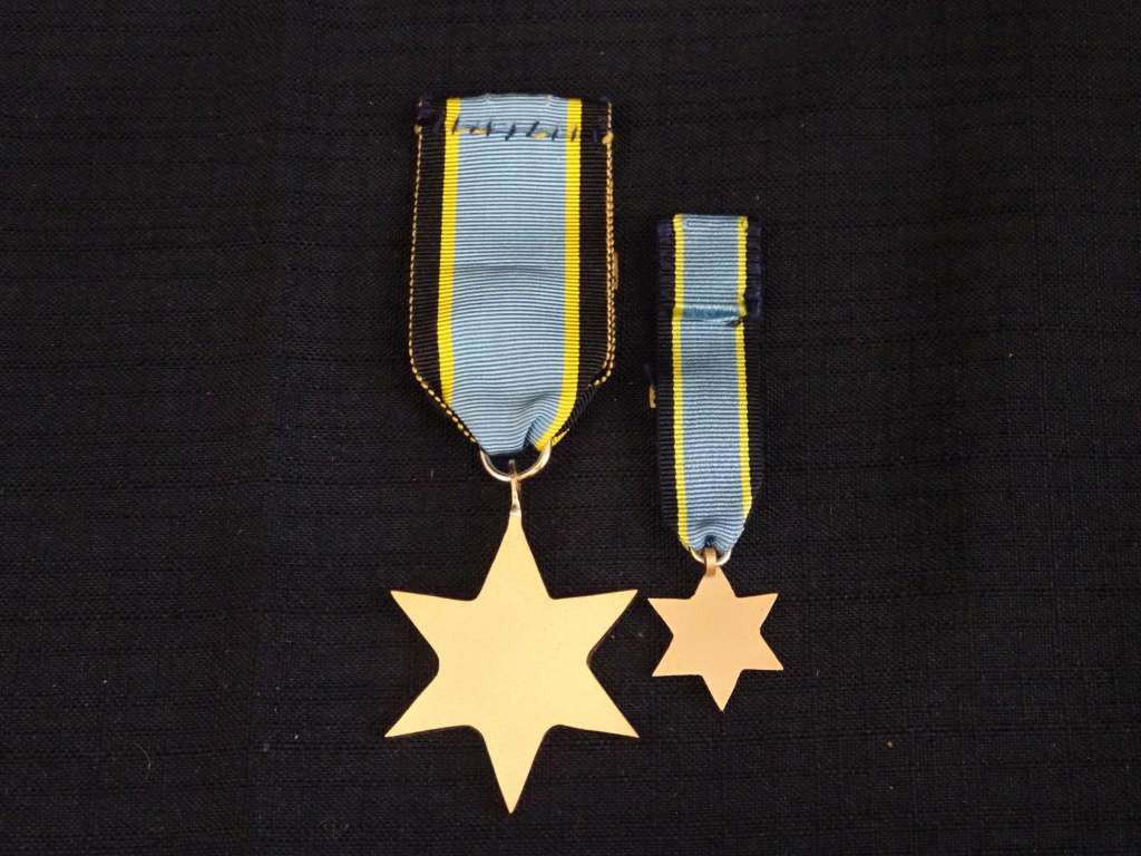 WW 2 Air Crew Europe Star Set Of Two Medals (Unnamed)