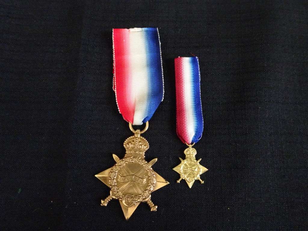 WW1 1914-1915 Set Of Two Star Medals (Unnamed)