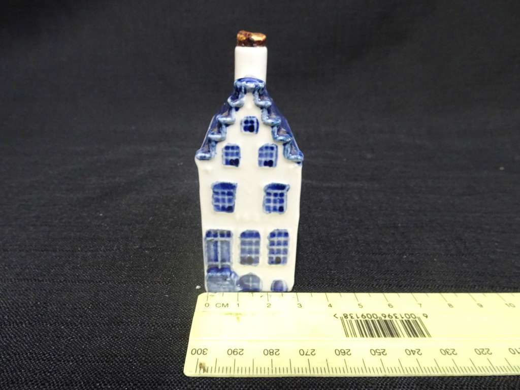 KLM Bols Miniature House no 2 (Cork Broken and No Contents)