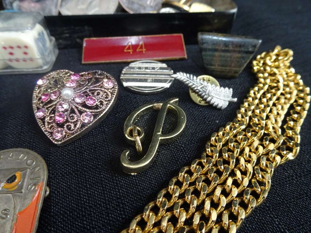 Vintage Tin With A Collection Of Badges, Medals And Other Interesting Items Selling As A Lot