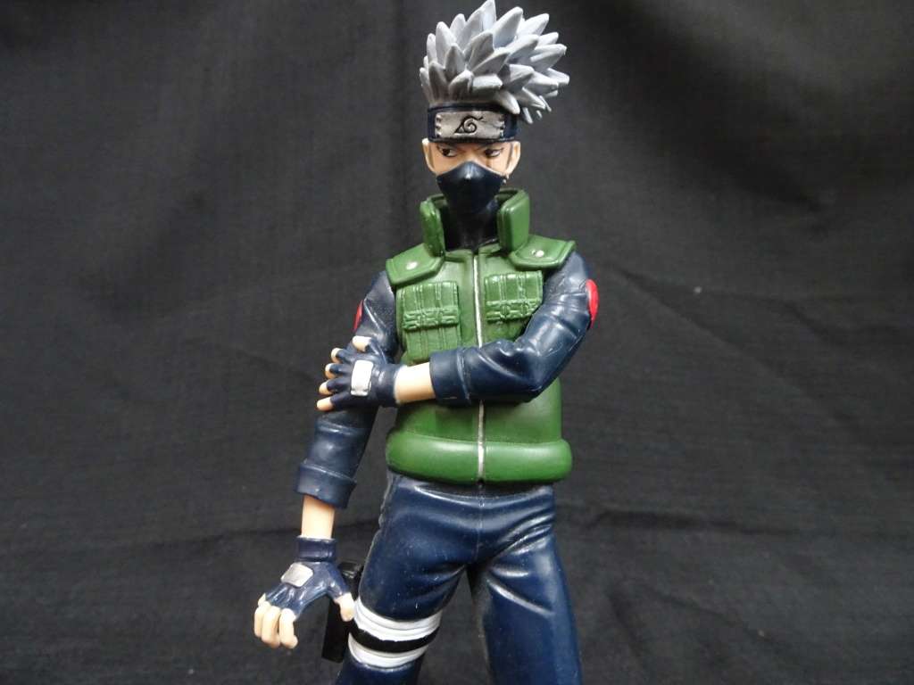 Stunning Naruto - Kakashi - Sasori Action DXF Figurine (H - 18cm / B - 16cm)