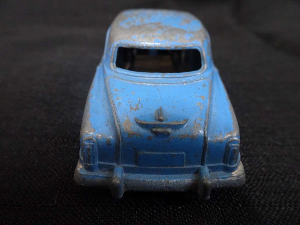 Dinky Toys Studebaker Made In England By Meccano LTD No 72 (L - 10.5cm)