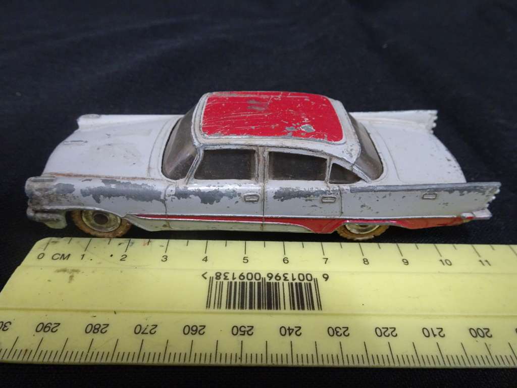 Dinky Toys Desoto Fireflite No 192 Made In England By Meccano LTD (11cm)