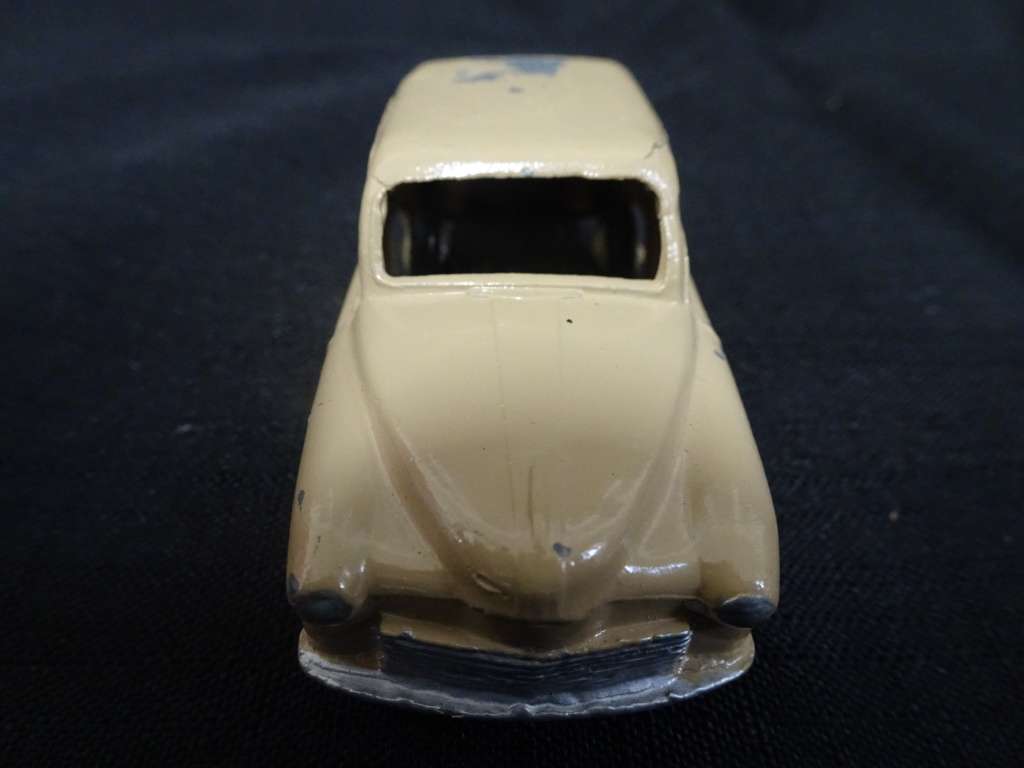 Dinky Toys Hillman Minx Made In England By Meccano LTD (L - 8.5cm)