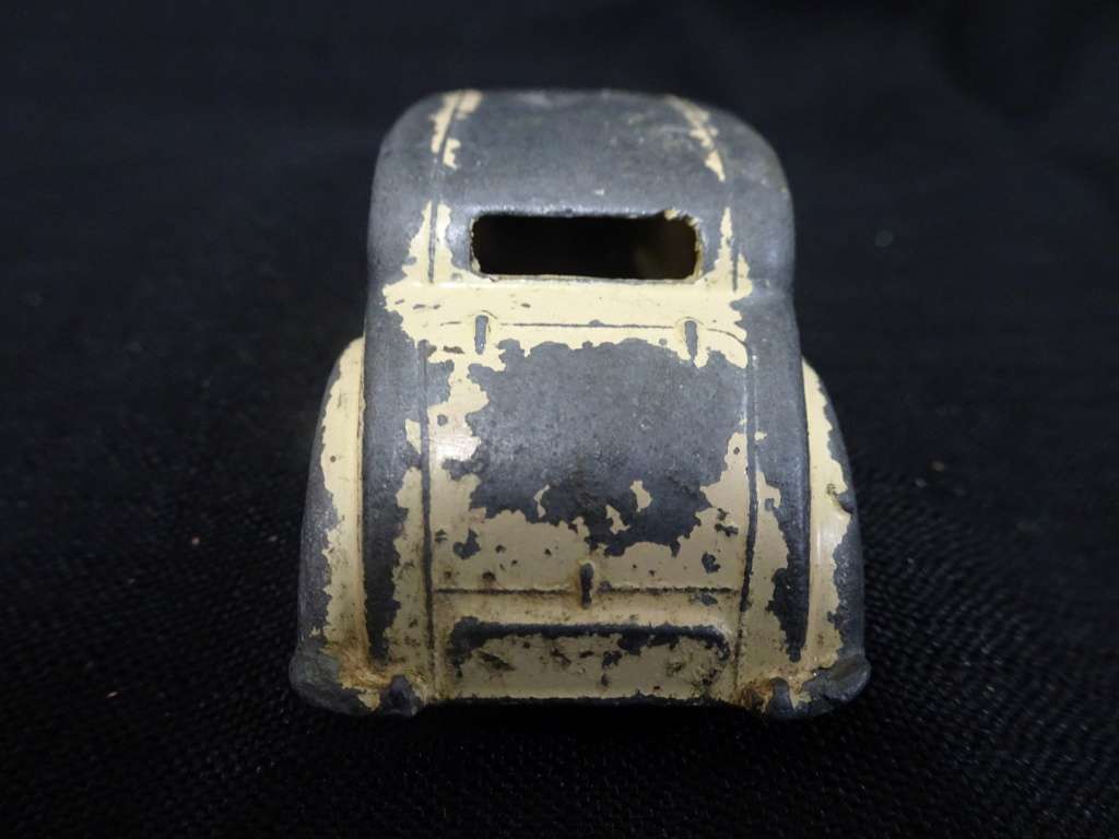 Dinky Toys Riley No 40A Made In England By Meccano LTD (L- 9cm)