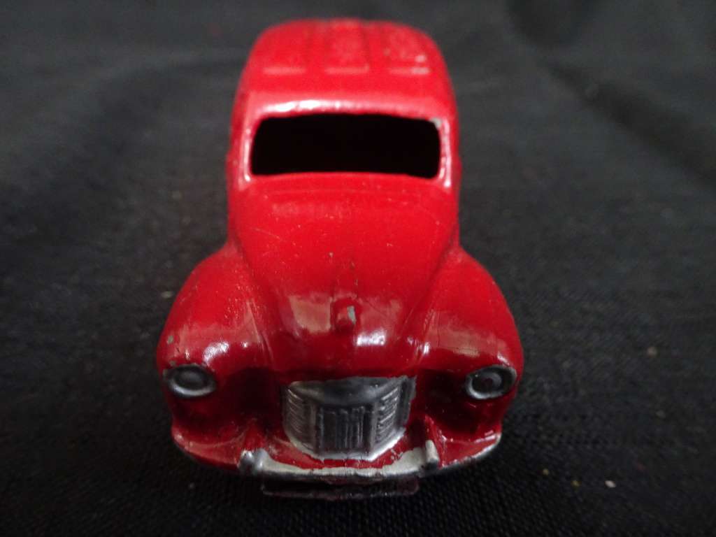 Austin Nestle`s Truck, Dinky Toys Made in England, Meccano (L - 8.5cm)