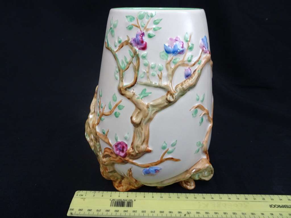 Stunning Vintage 1950`s Clarice Cliff Newport Pottery Indian Tree Pattern Vase Made In England