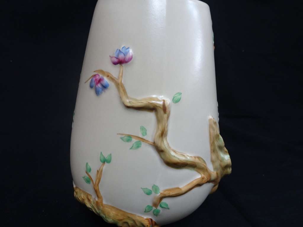Stunning Vintage 1950`s Clarice Cliff Newport Pottery Indian Tree Pattern Vase Made In England