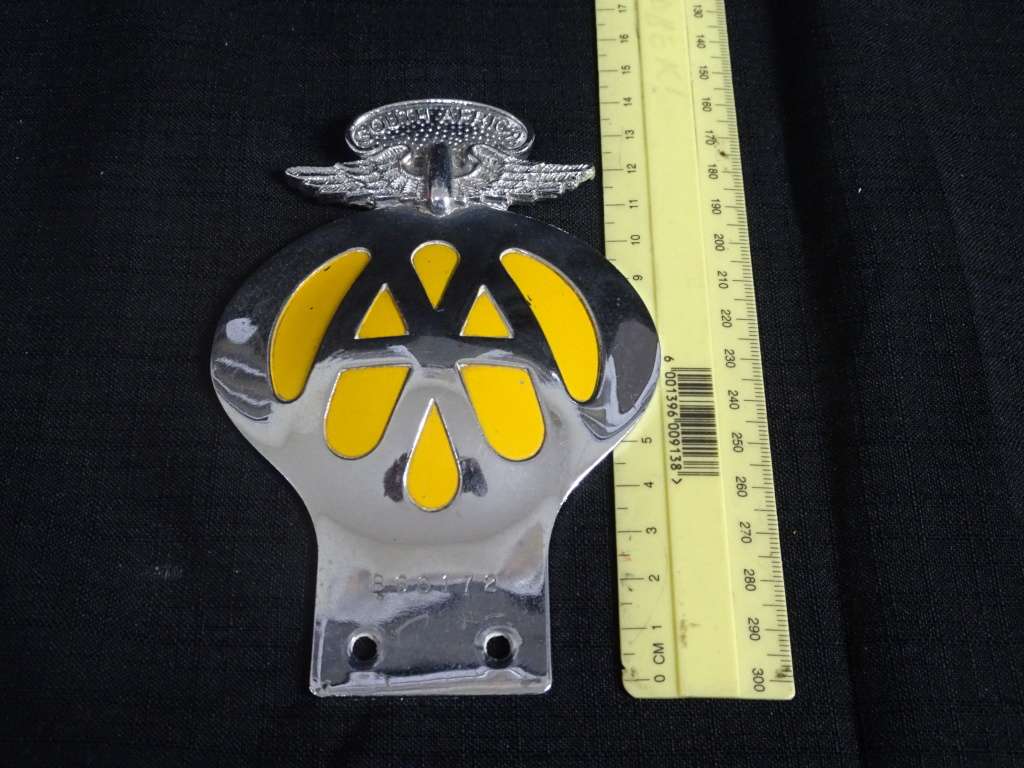 Vintage AA (Automobile Association) South Africa Car Badge (H - 14cm / B - 9.5cm)