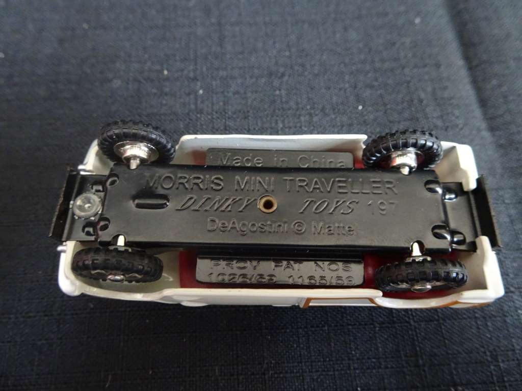 Dinky Toys Morris Mini Traveller No 197 Made By DeAgostine Mattel In Original Box (L : 7cm)