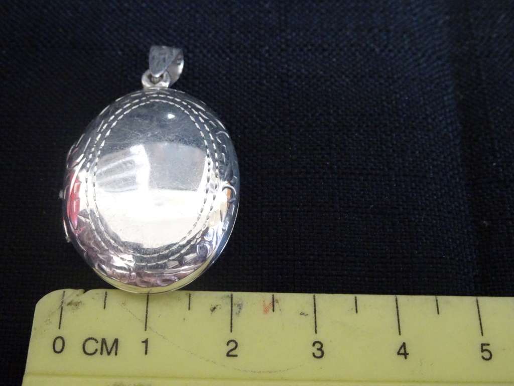 Stunning Antique Silver Locket, Photo Frame Victorian Style Locket (6.4 Gram) Clearly Market 925