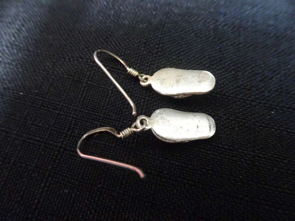 Stunning Sterling Silver Flip Flop Earring Set Marked 925 (2 gram)