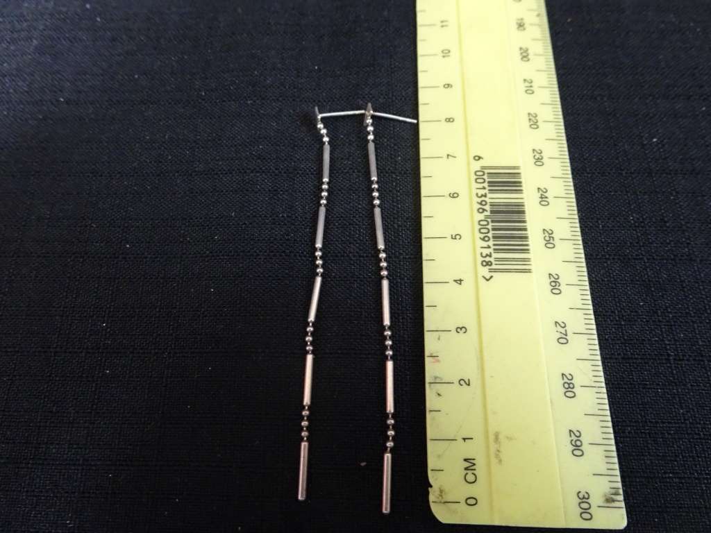 Stunning Vintage Long Sterling Silver Earring Set (1.5gram)