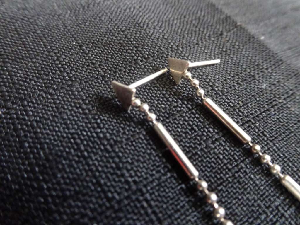 Stunning Vintage Long Sterling Silver Earring Set (1.5gram)