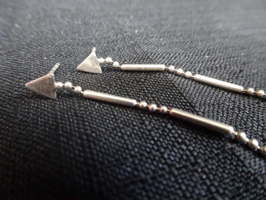 Stunning Vintage Long Sterling Silver Earring Set (1.5gram)