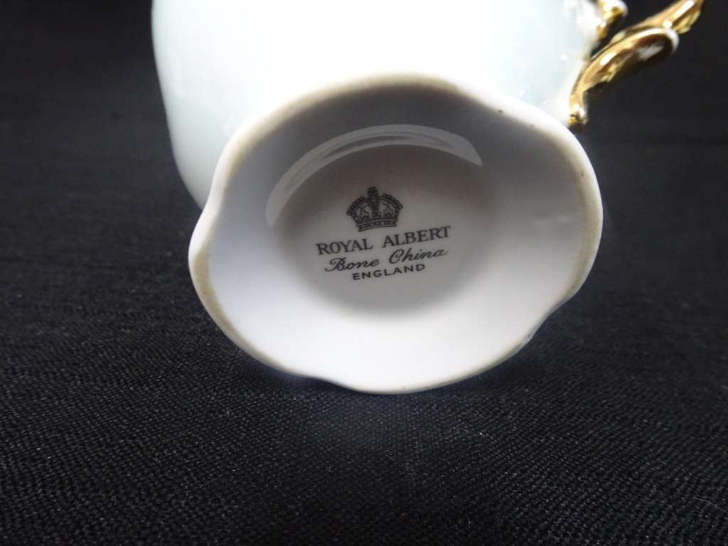 Stunning Vintage Royal Albert Trio Fine Bone China Set Made In England