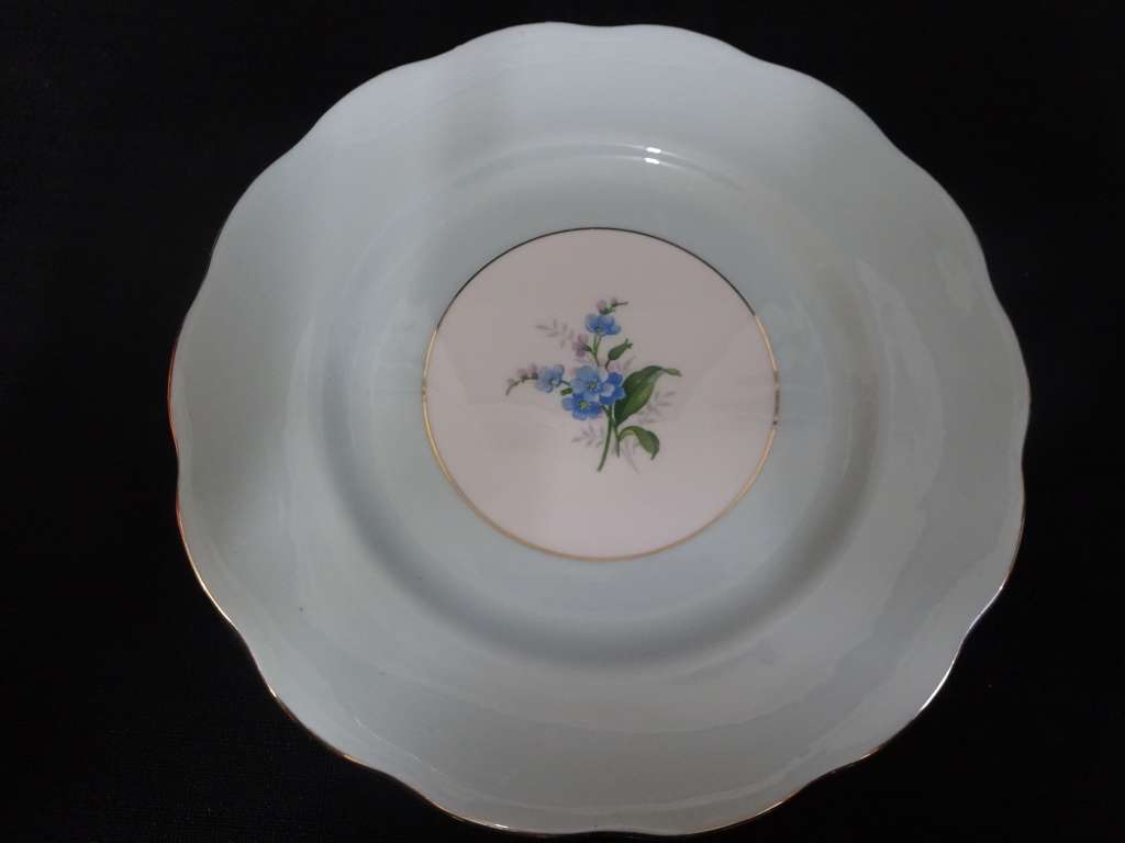 Stunning Vintage Royal Albert Trio Fine Bone China Set Made In England